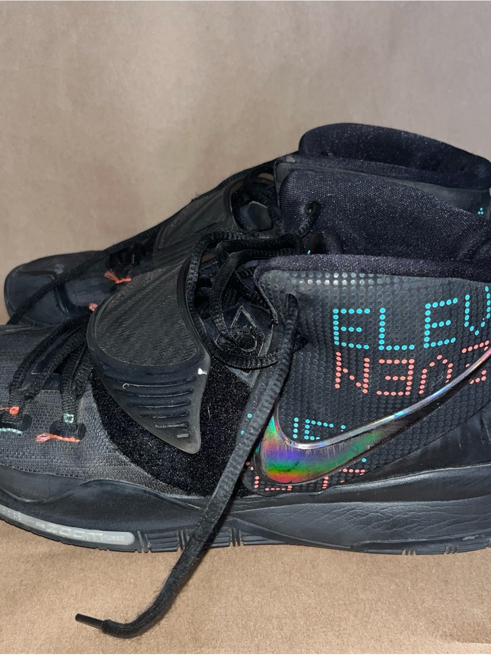- Nike Kyrie 6 Shot Clock. Size 11.5 . (#N63) - Picture 9 of 10